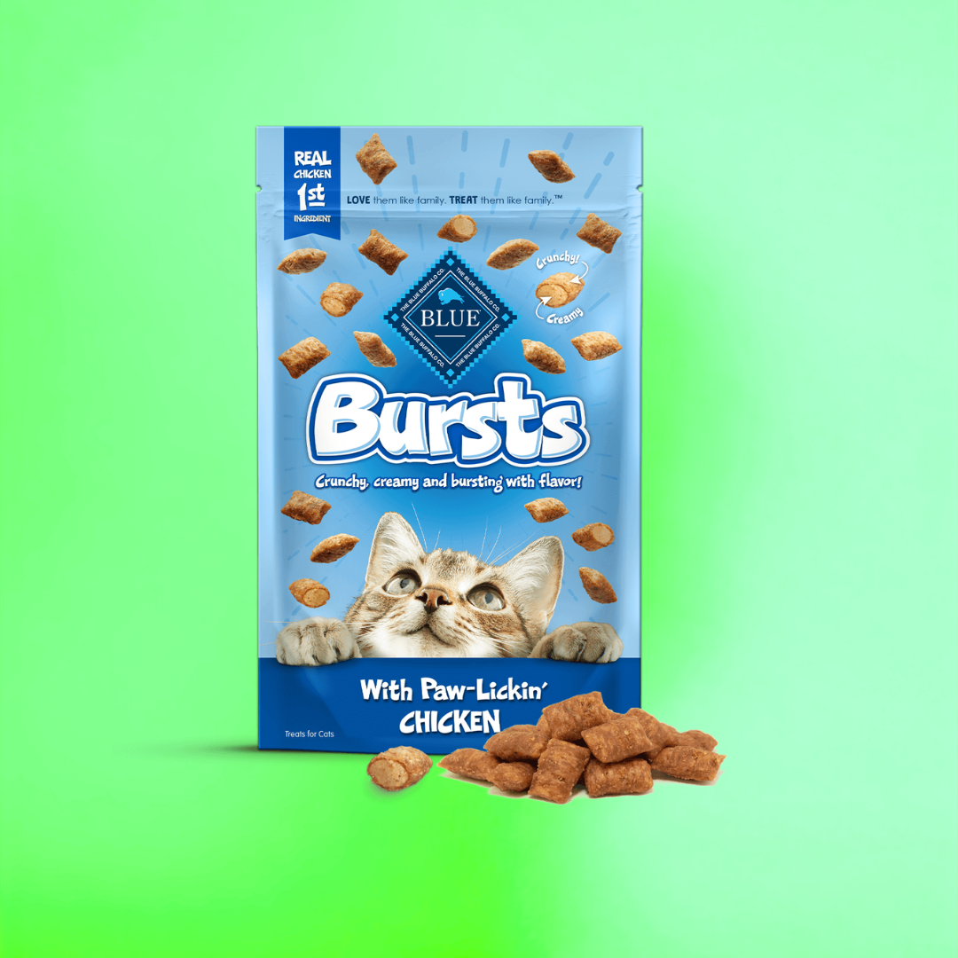 Blue Buffalo Bursts Cat Treats Paw-Lickin’ Chicken - 320g